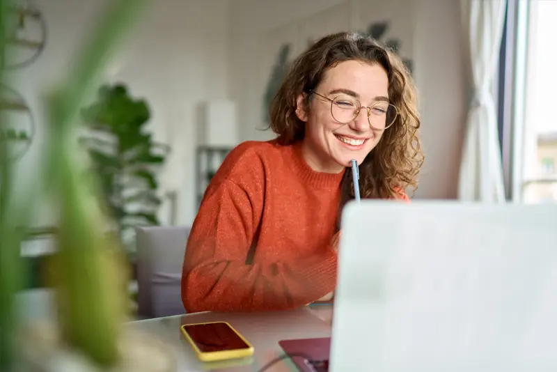 Woman-working-remotely-from-home