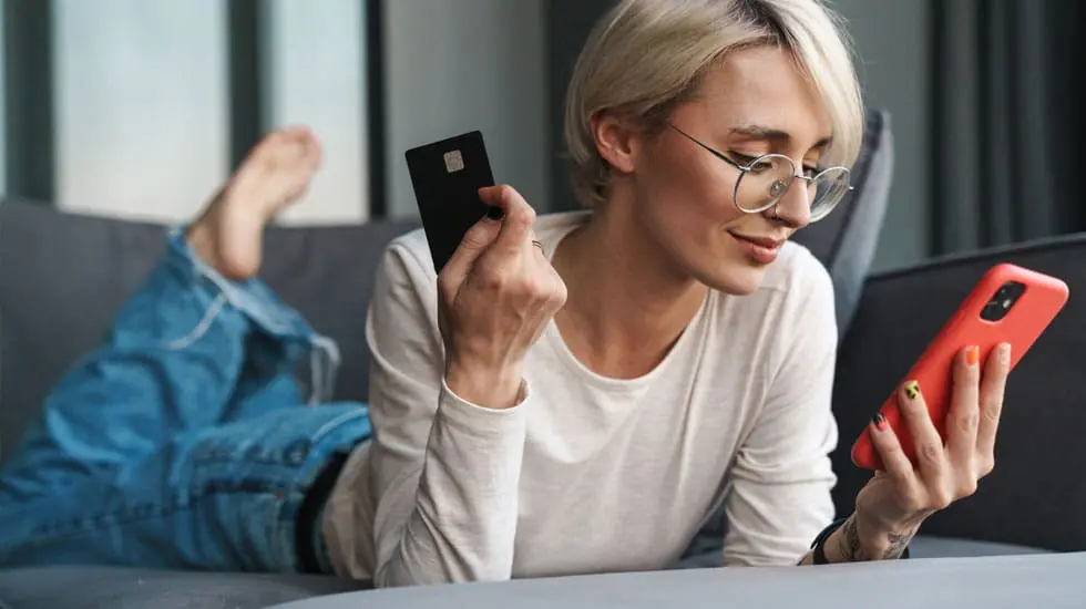 a-woman-shopping-online